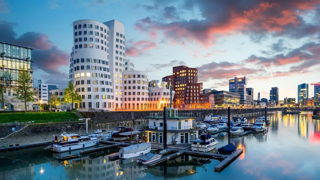 Holiday Inn Express Duesseldorf - City North By Ihg Dusseldorf