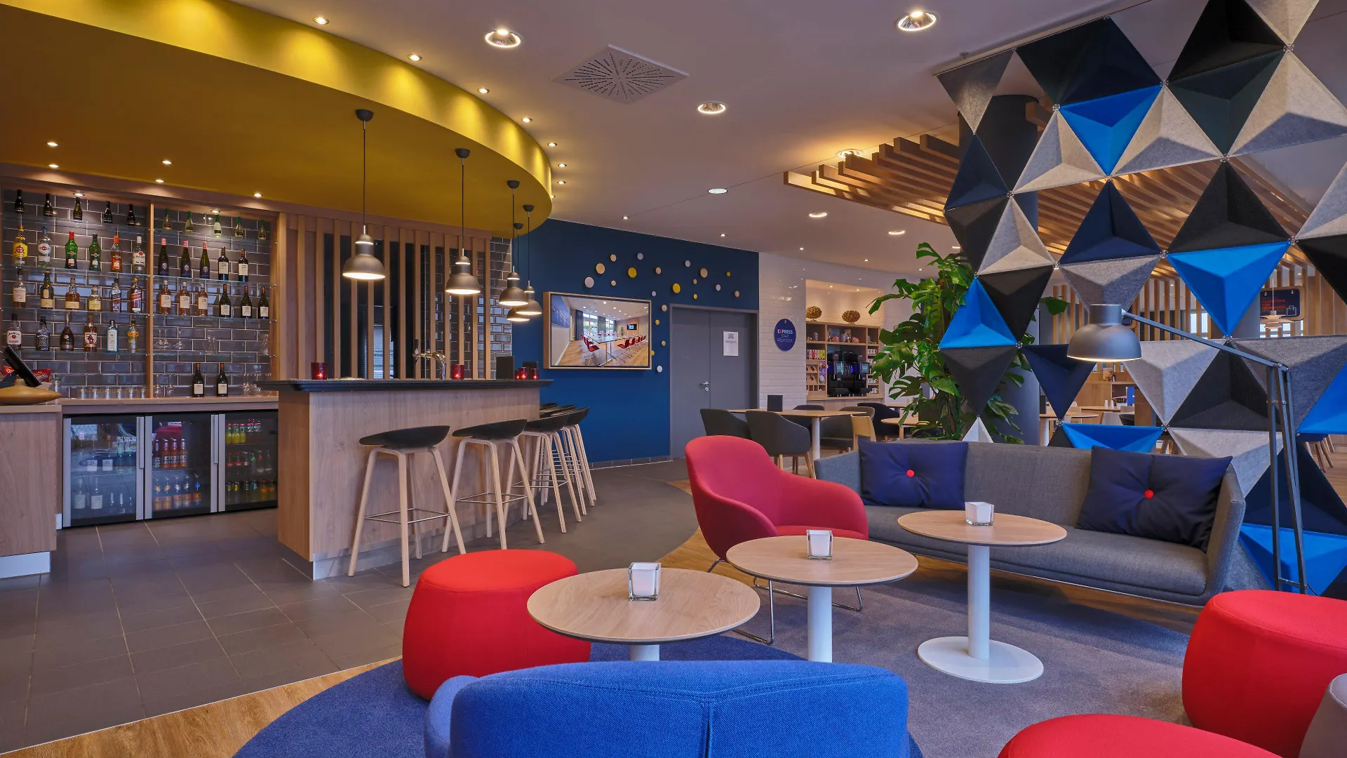Holiday Inn Express Duesseldorf - City North By Ihg 3*, דיסלדורף